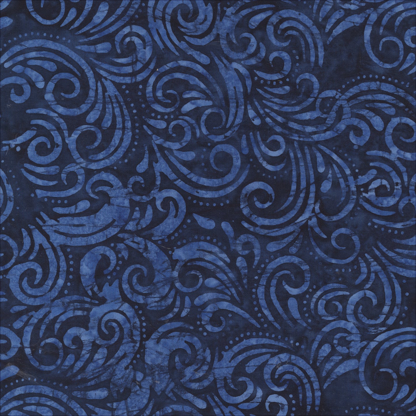 QE8: Charm - Swirl - 452Q-5 Navy - Batik