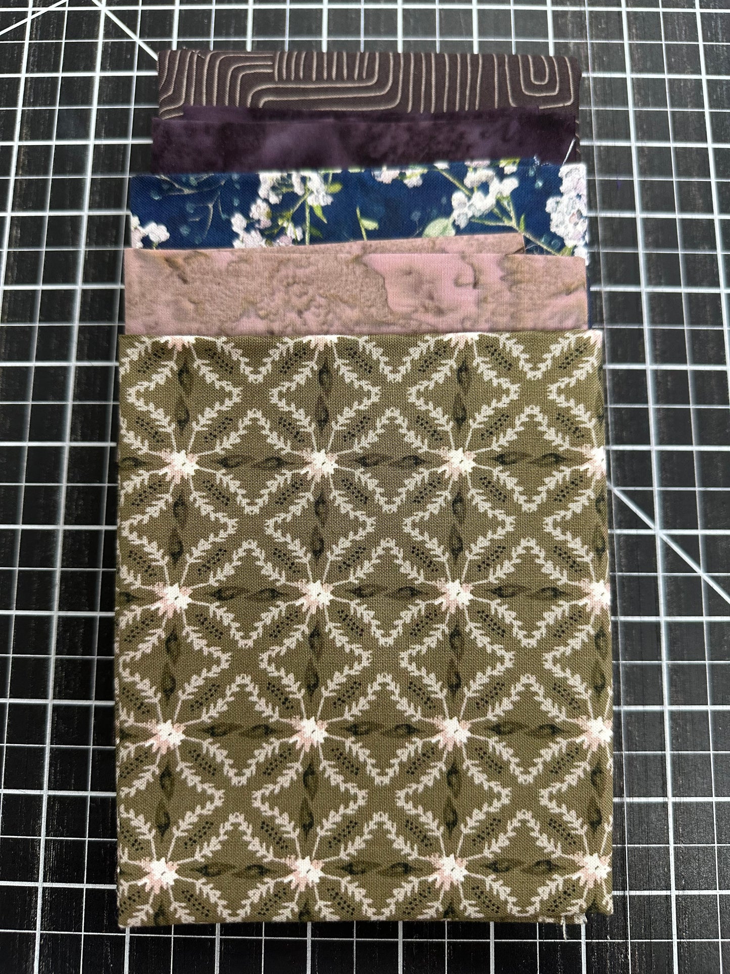 Aztec Table Runner Kit