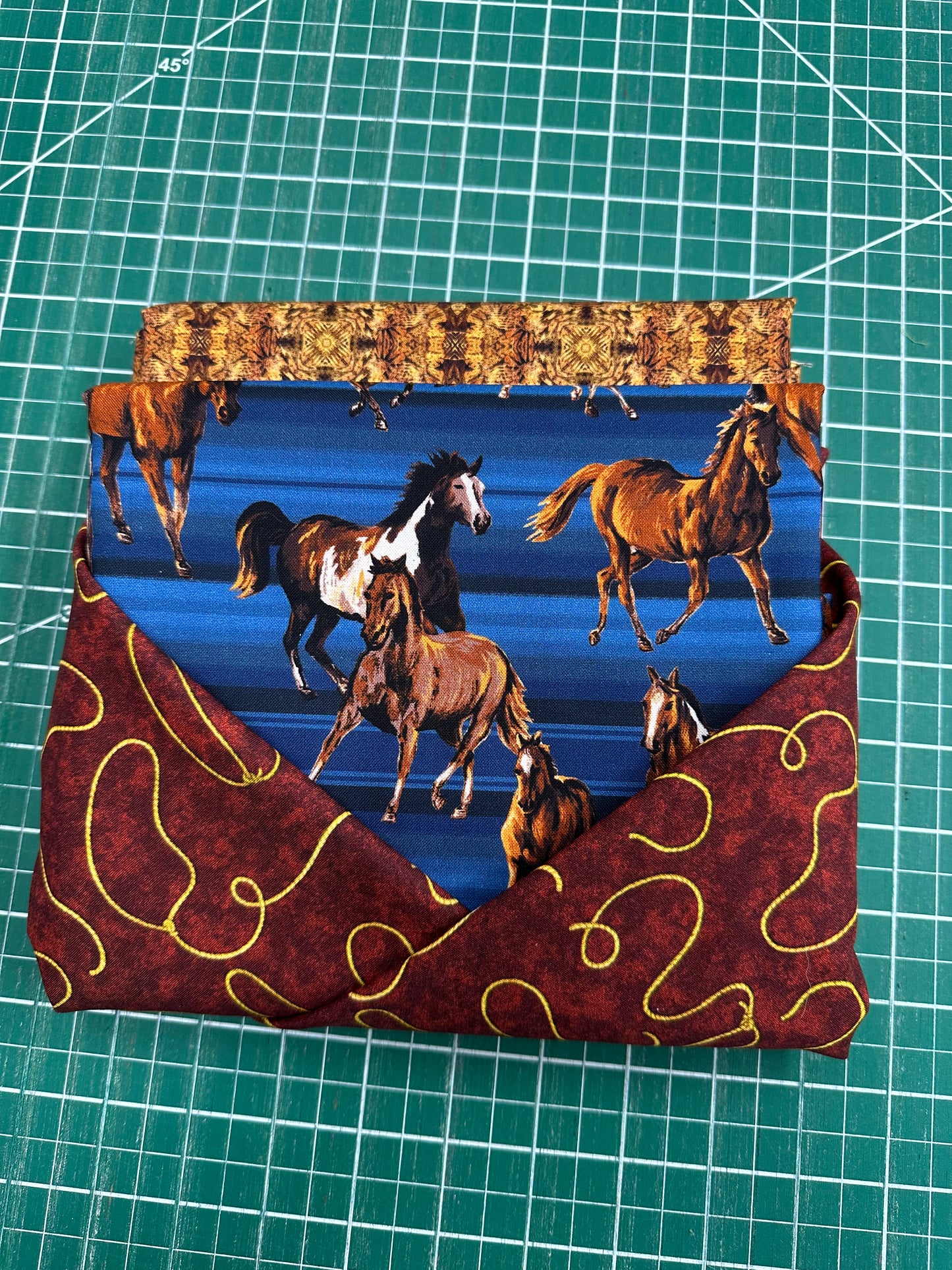 3-Yard-Curated-Bundle 208