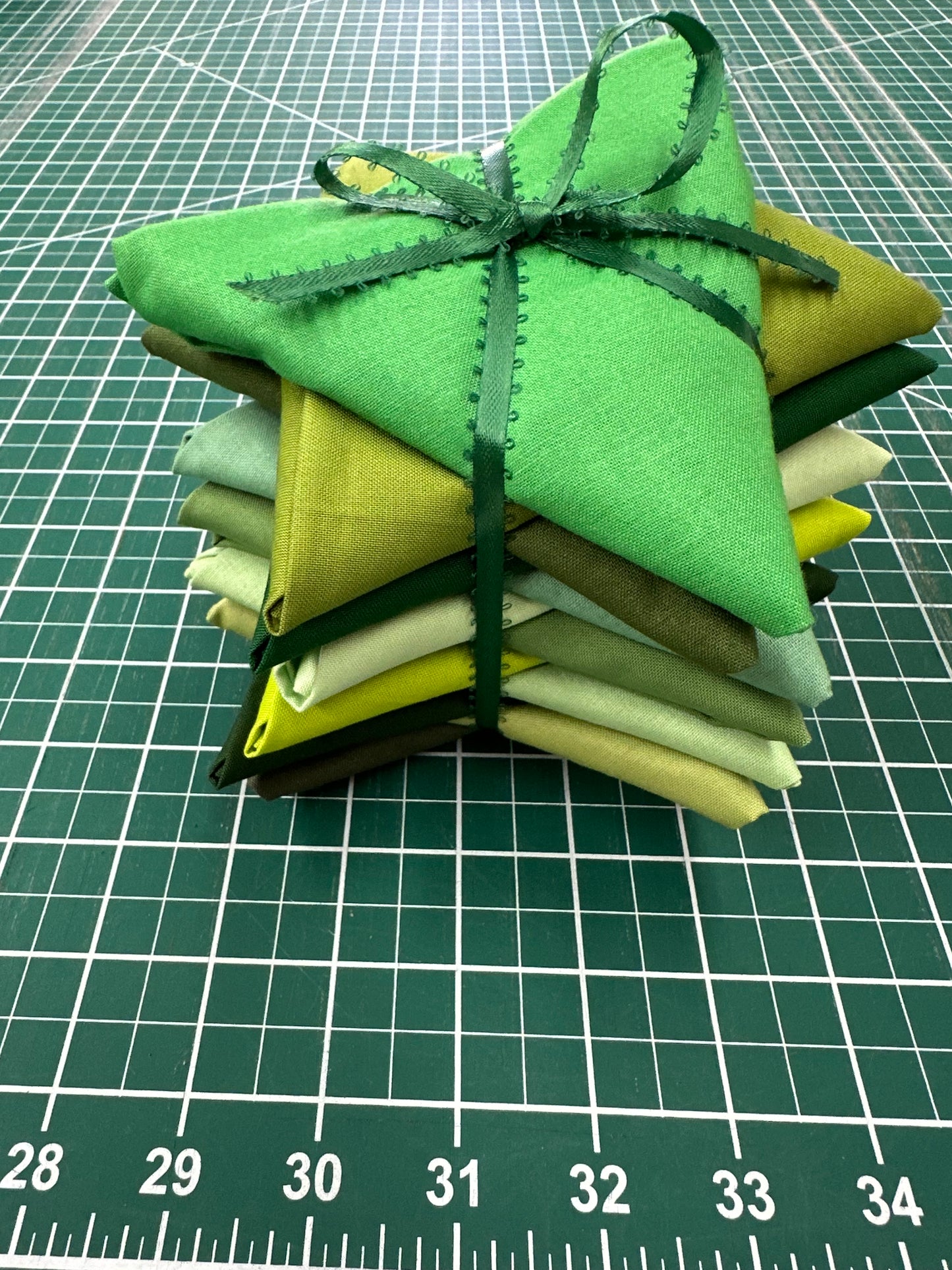 FQ-12-Confetti Cotton Bundle