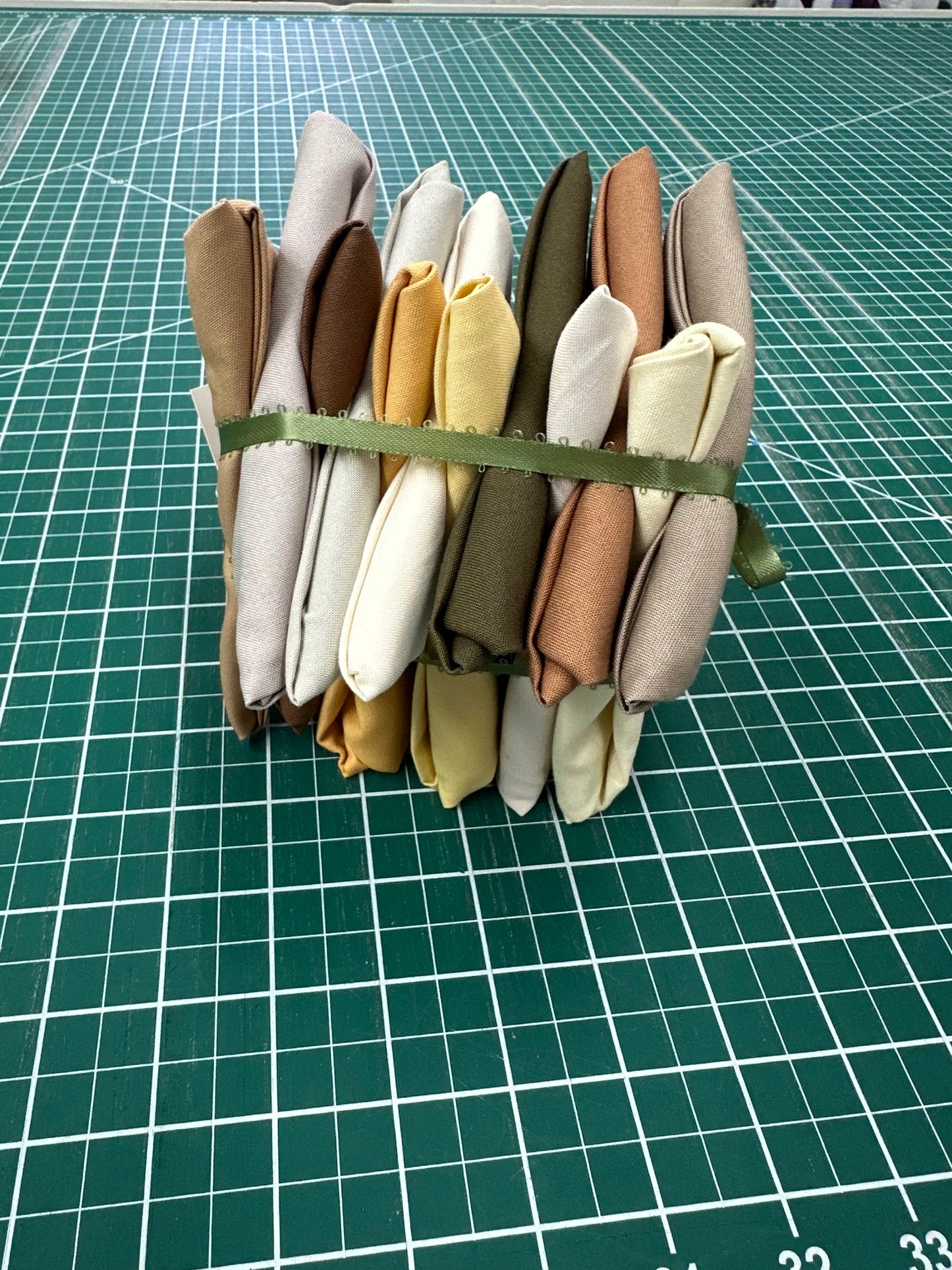 FQ-12-Confetti Cotton Bundle