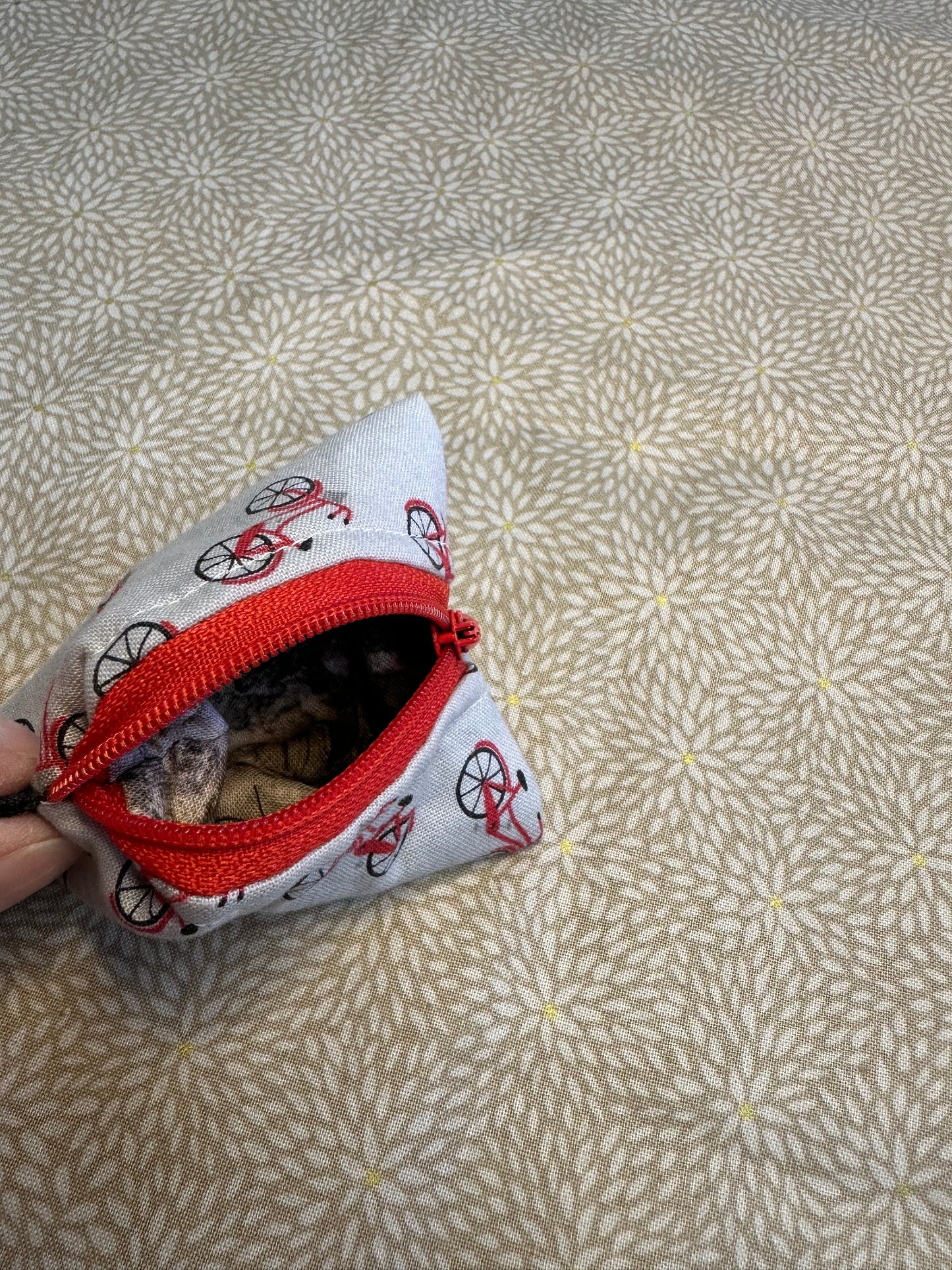 Triangle Zipper Bag TR169