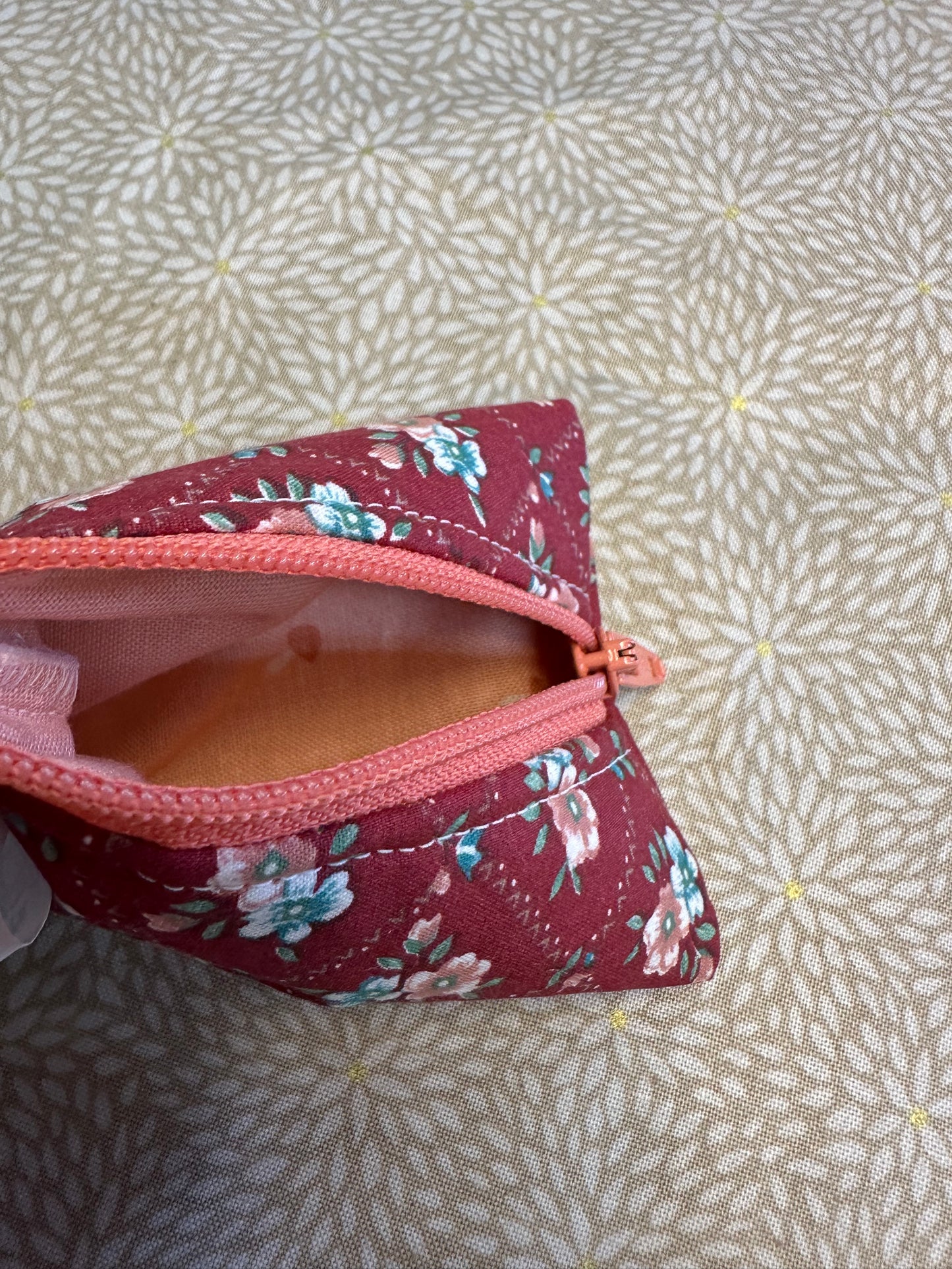 Triangle Zipper Bag TR167