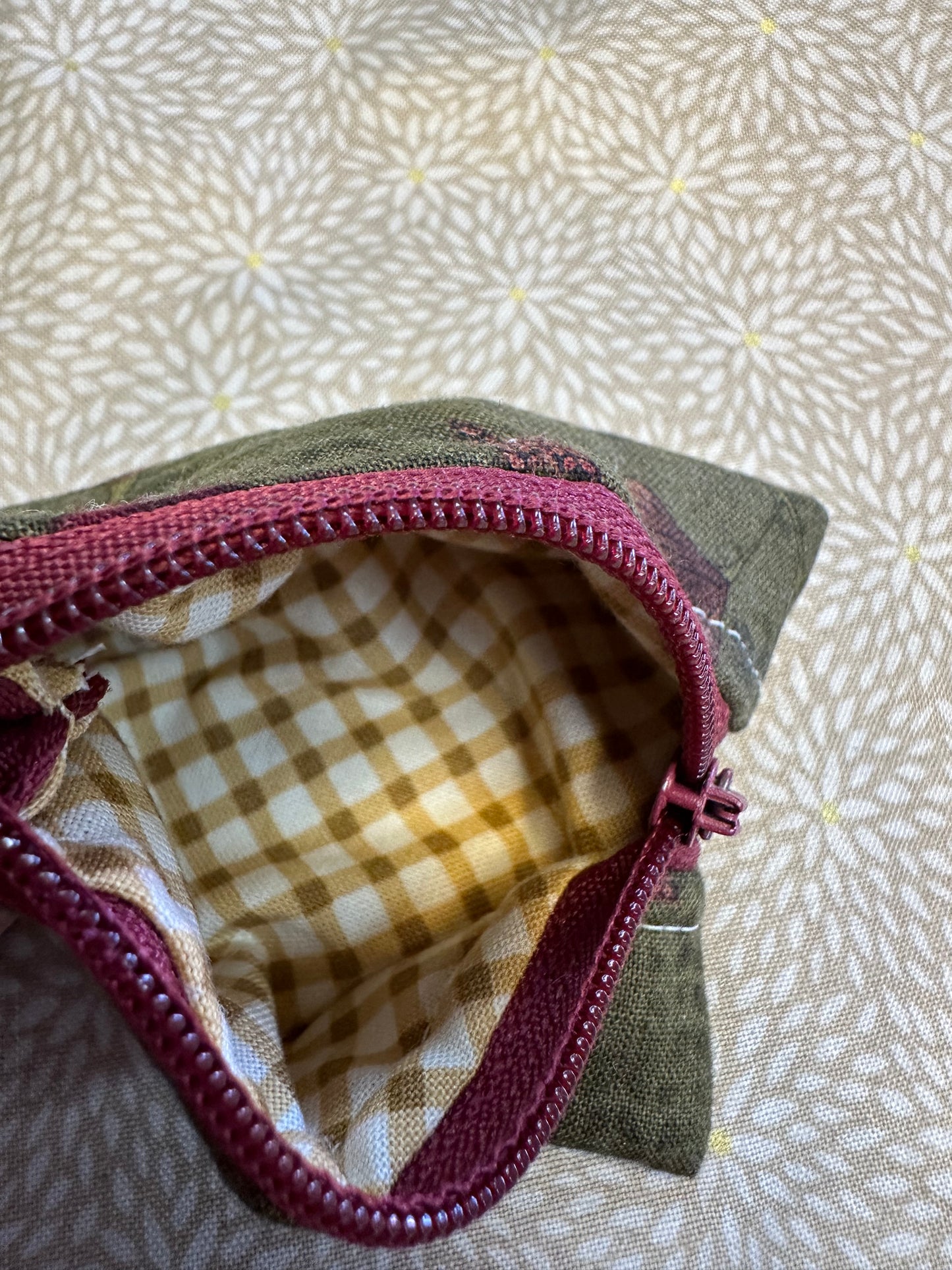 Triangle Zipper Bag TR151