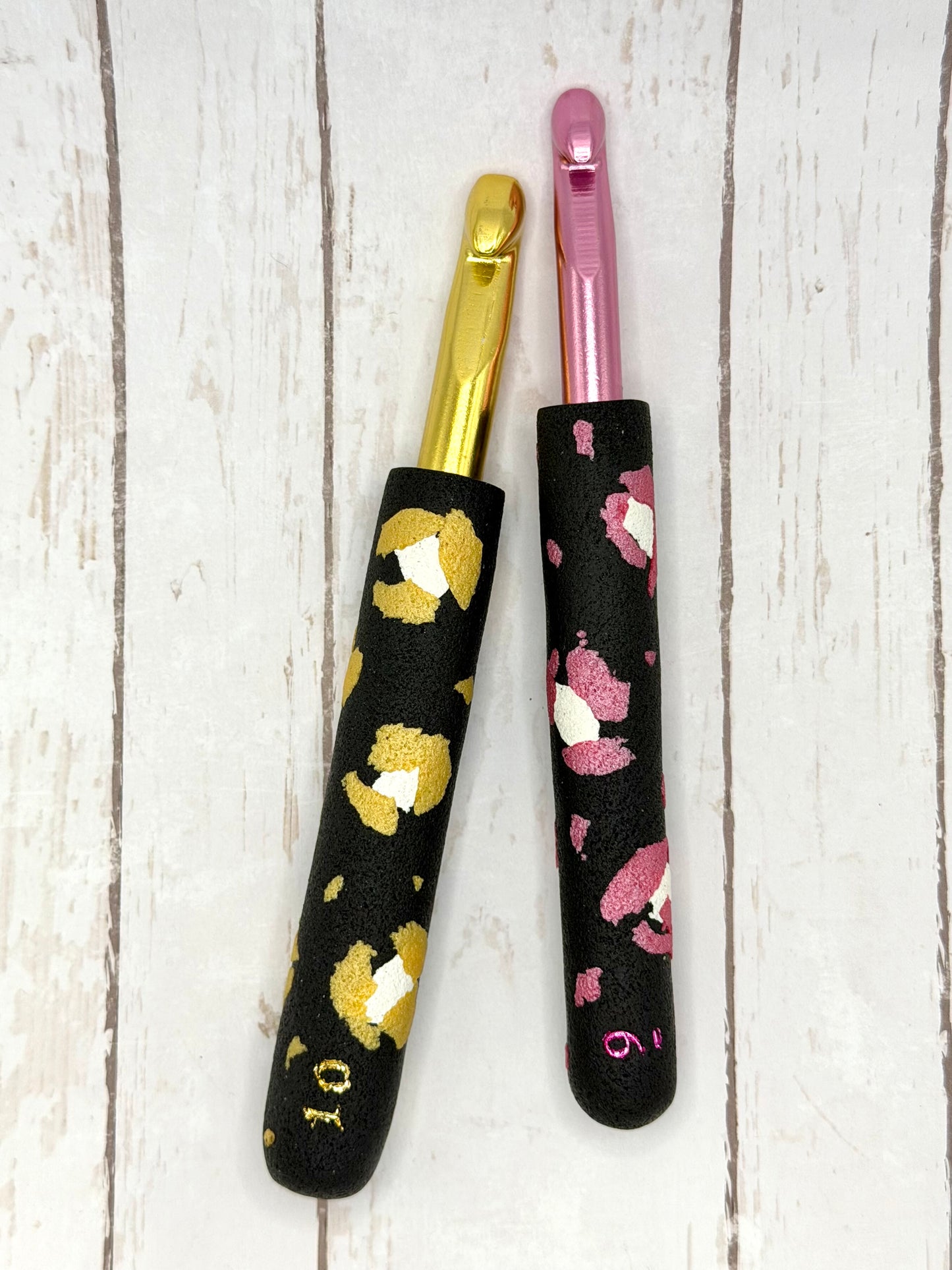 Crochet Hook Set - Colorful Leopard