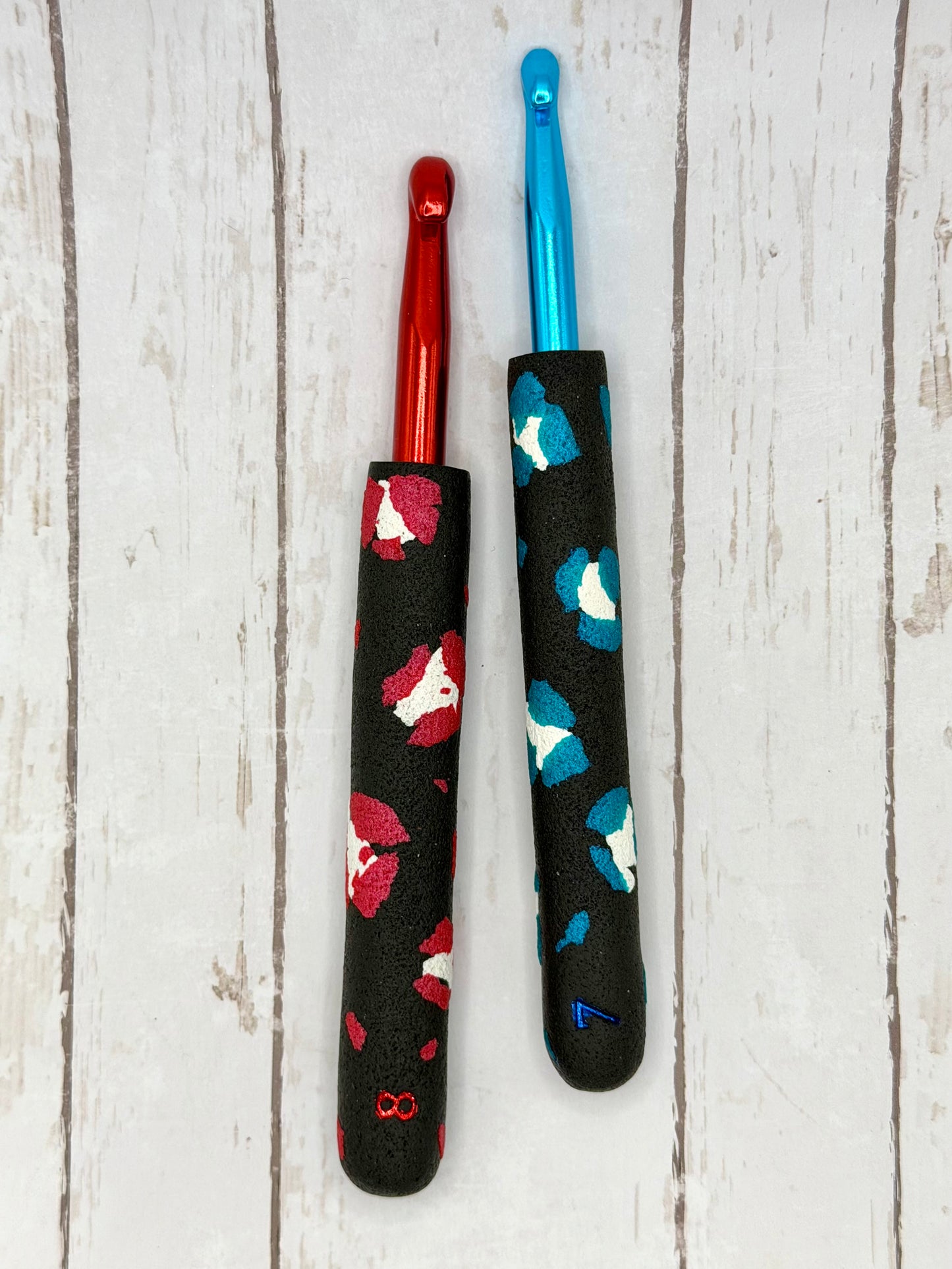 Crochet Hook Set - Colorful Leopard