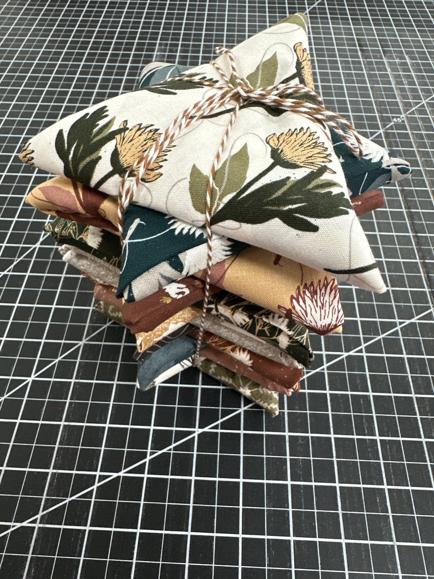 FQ-13-Dancing Daisies Bundle