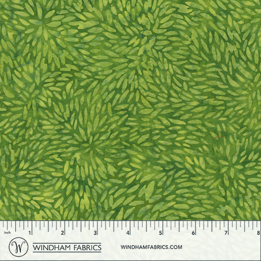 QE8: Charm - Tiny Leaves - 454Q-2 Grass - Batik
