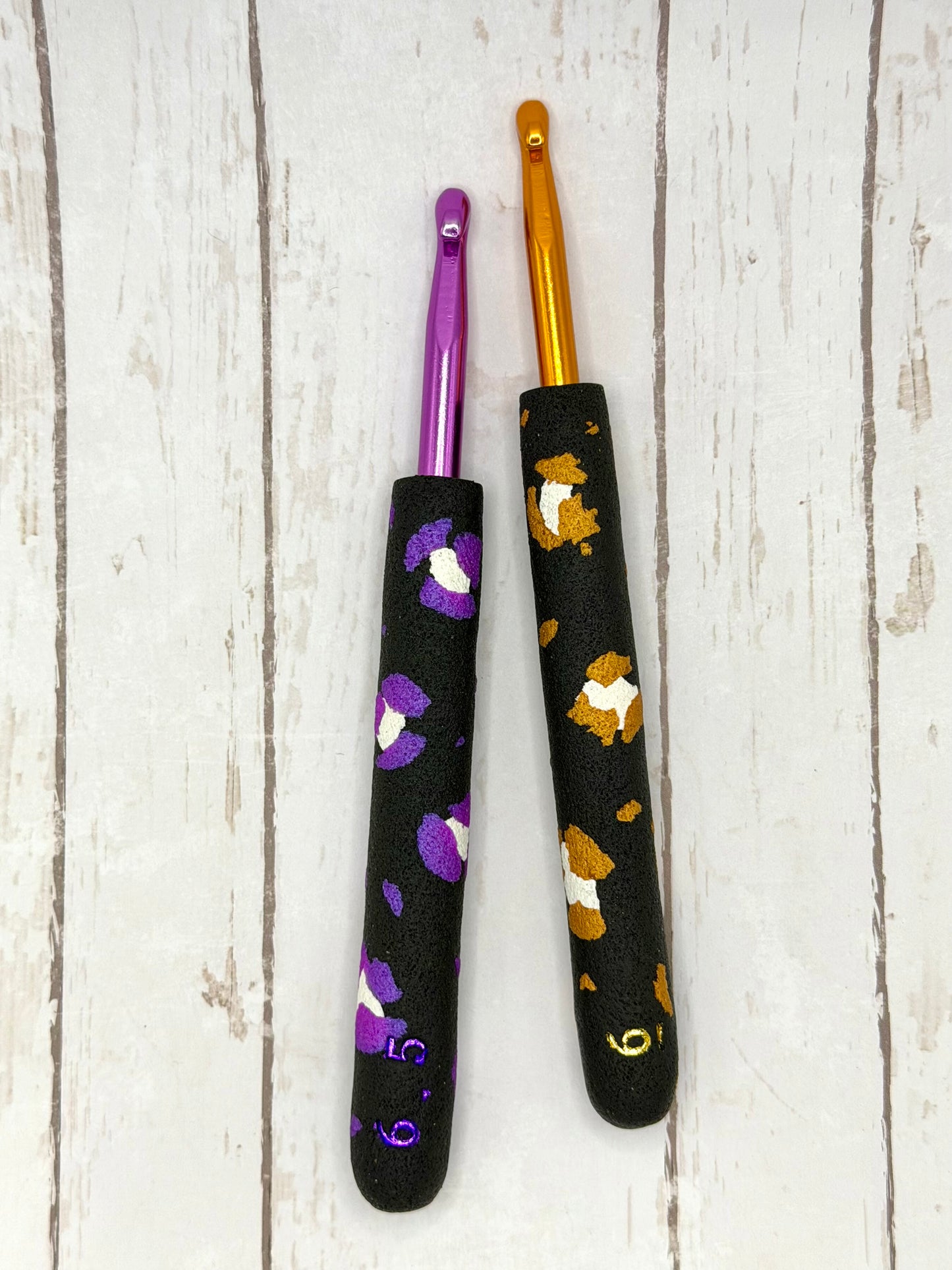 Crochet Hook Set - Colorful Leopard