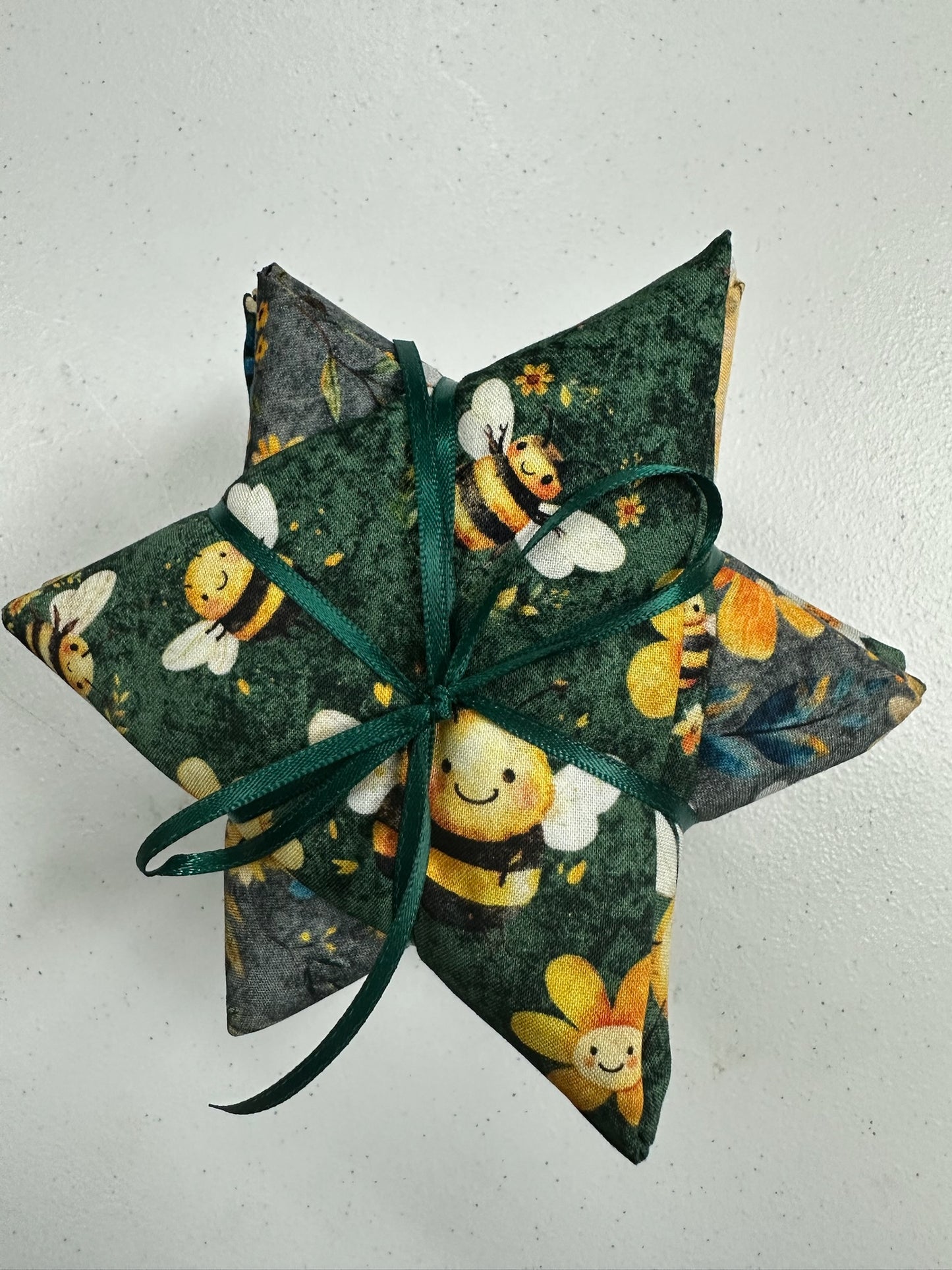 FQ - 14 - Buzz Buzz Buzz - Fat Quarter Bundle