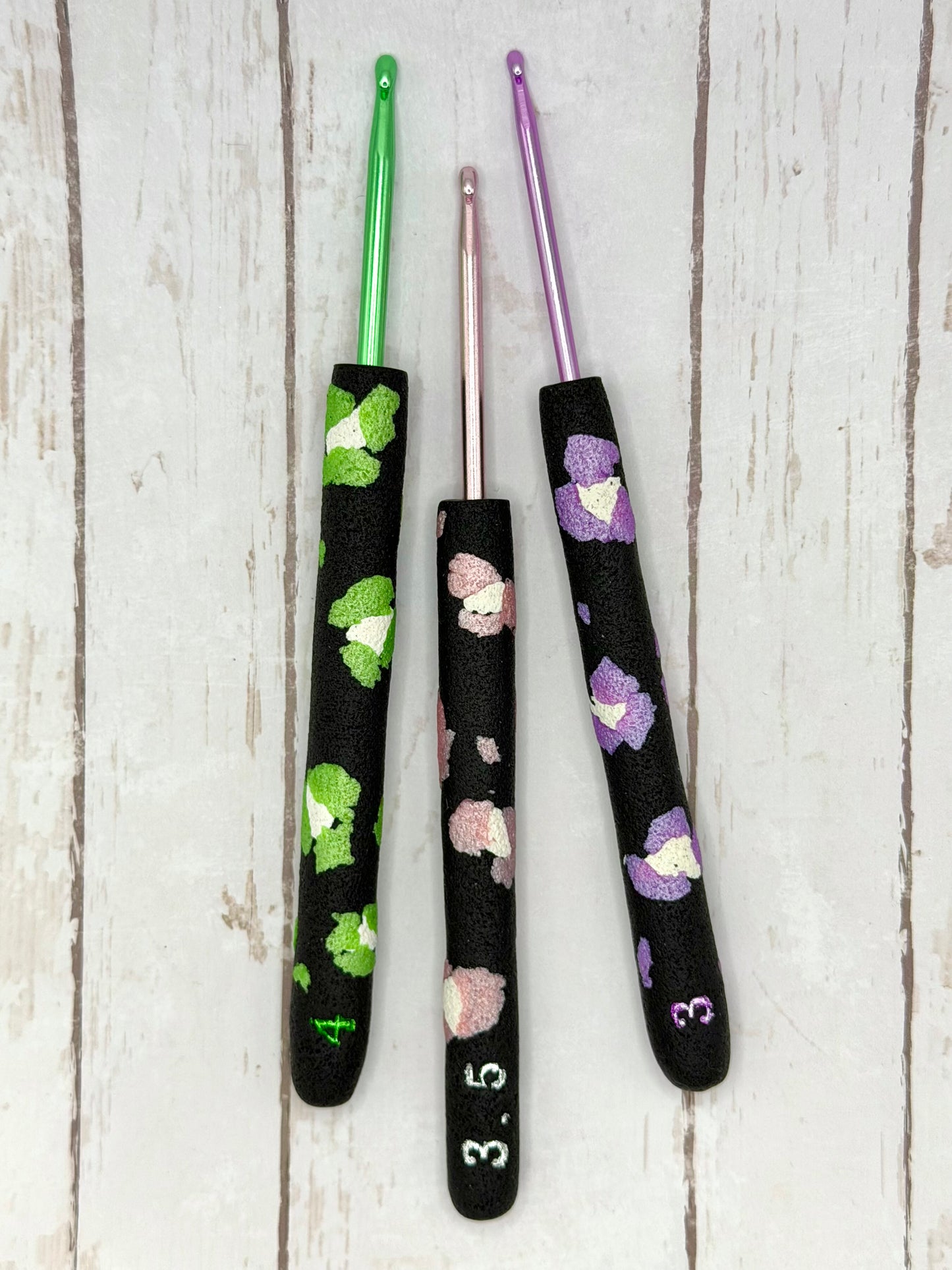 Crochet Hook Set - Colorful Leopard