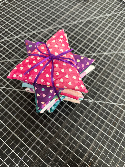 FQ - 14 - Fleur the Love - Fat Quarter Bundle