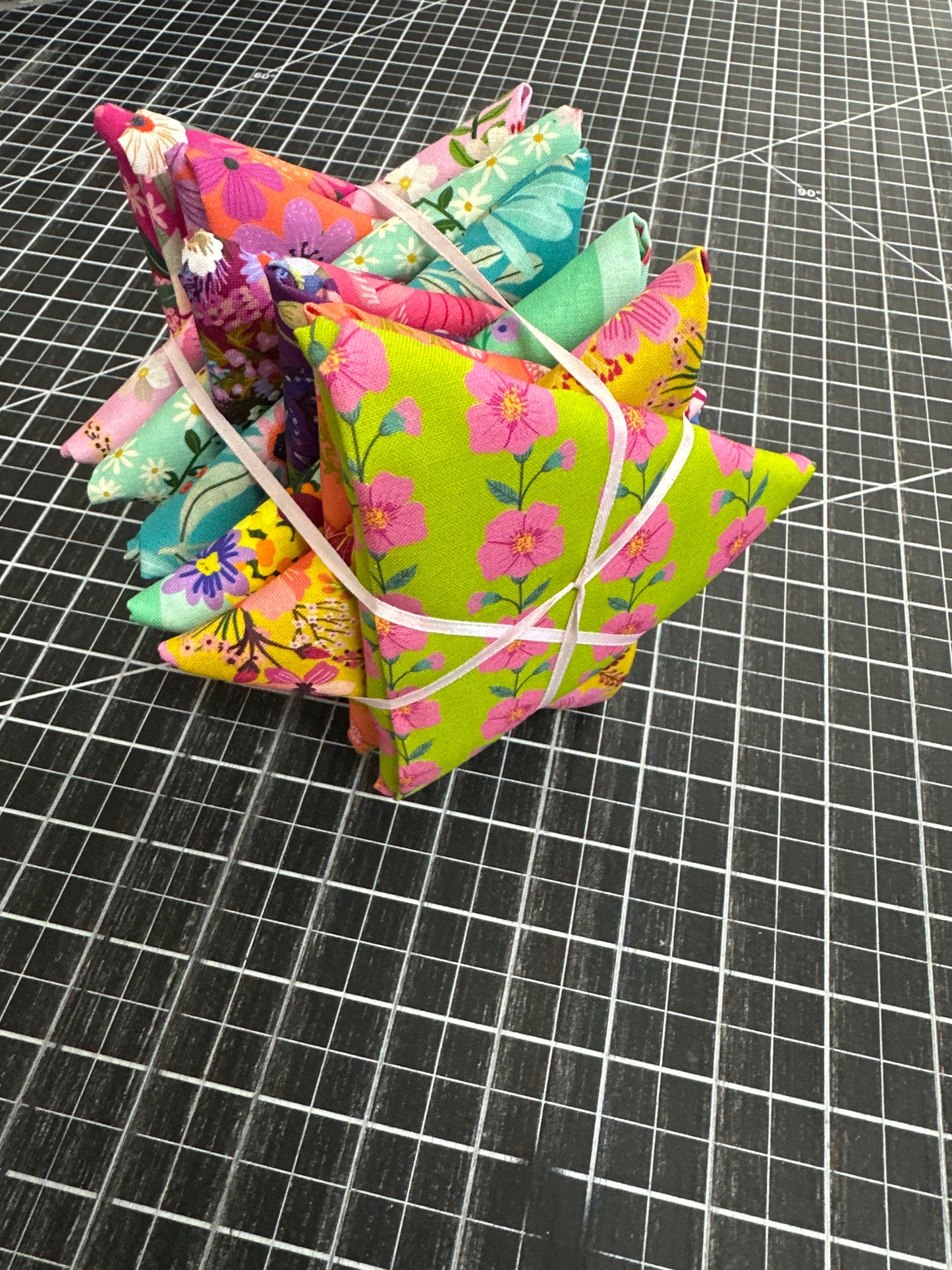 FQ-11-Floral Fiesta Bundle Bundle