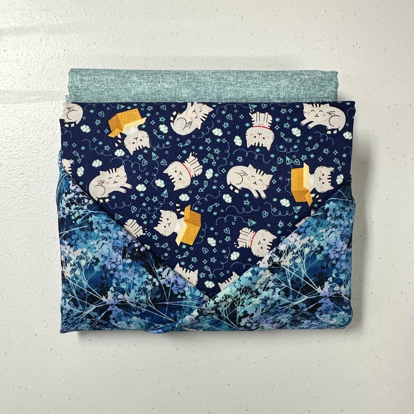 3-Yard-Curated-Bundle Blue & purple cats