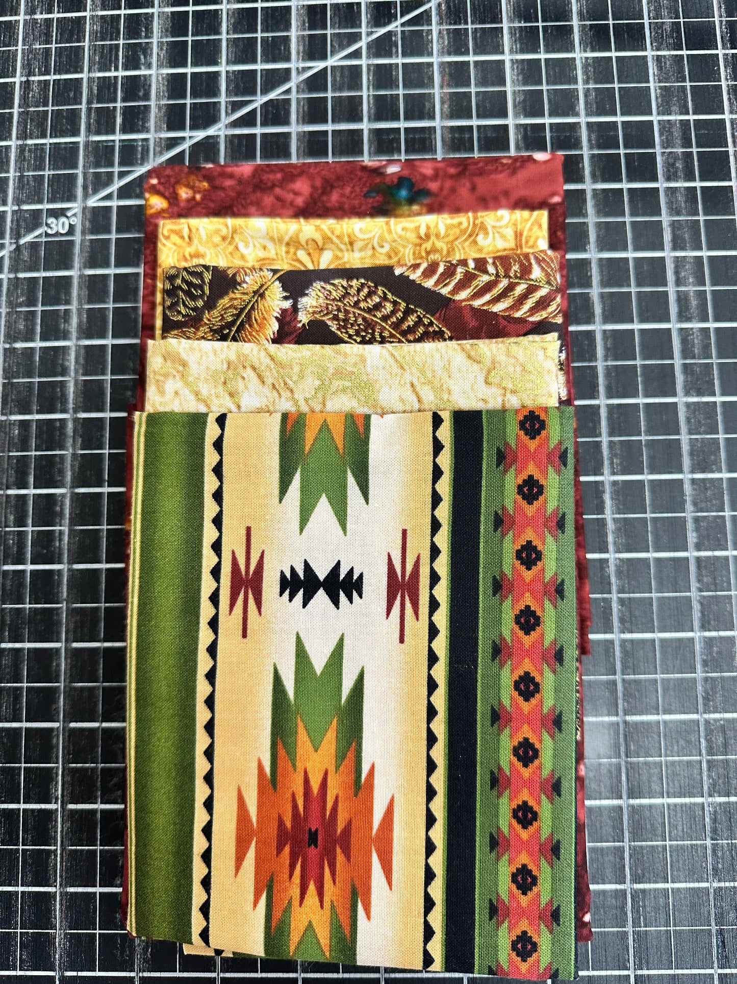 Aztec Table Runner Kit AZ312