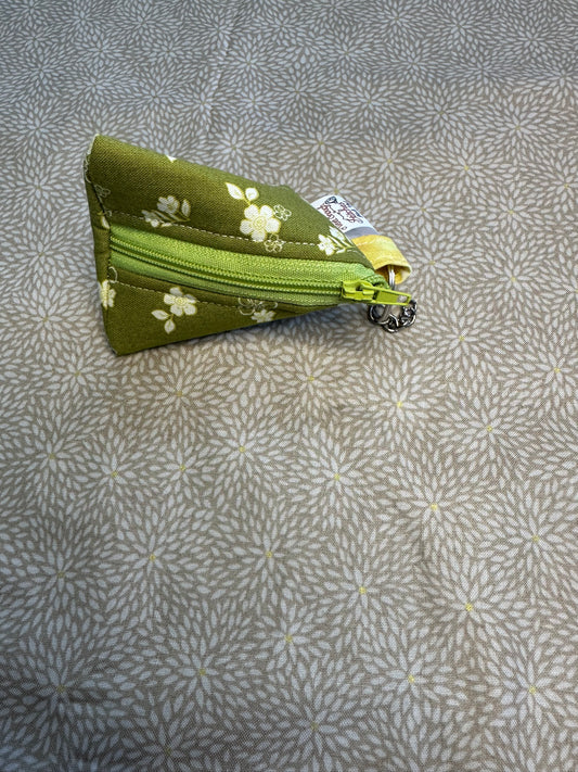 Triangle Zipper Bag TR174