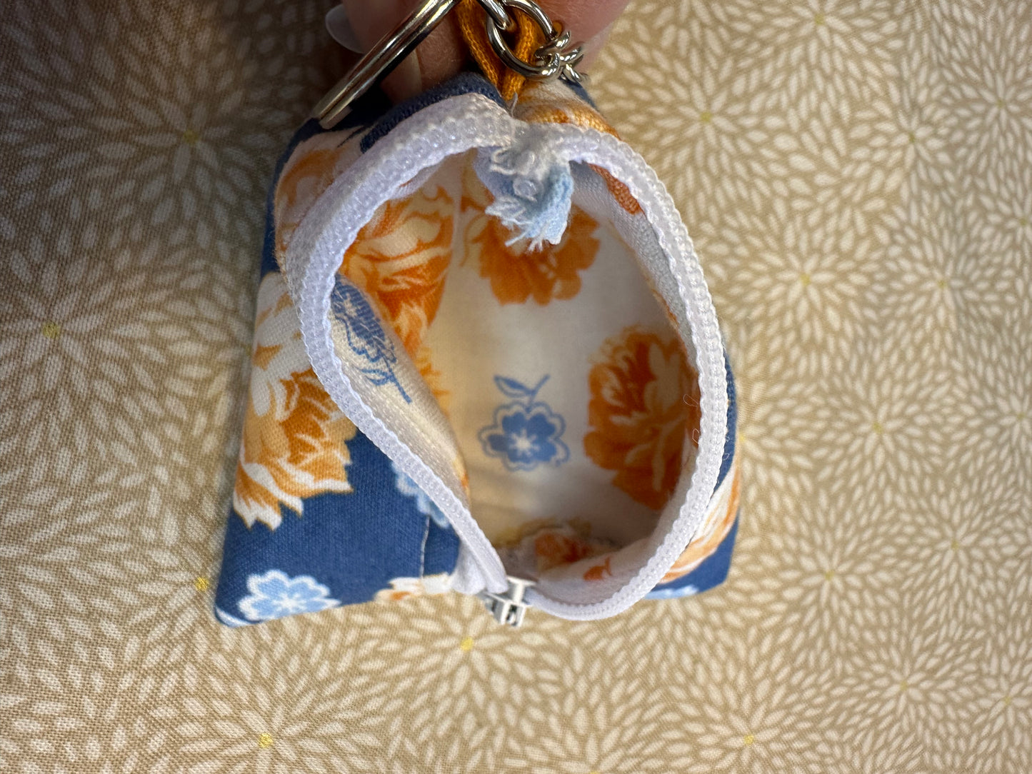 Triangle Zipper Bag TR172