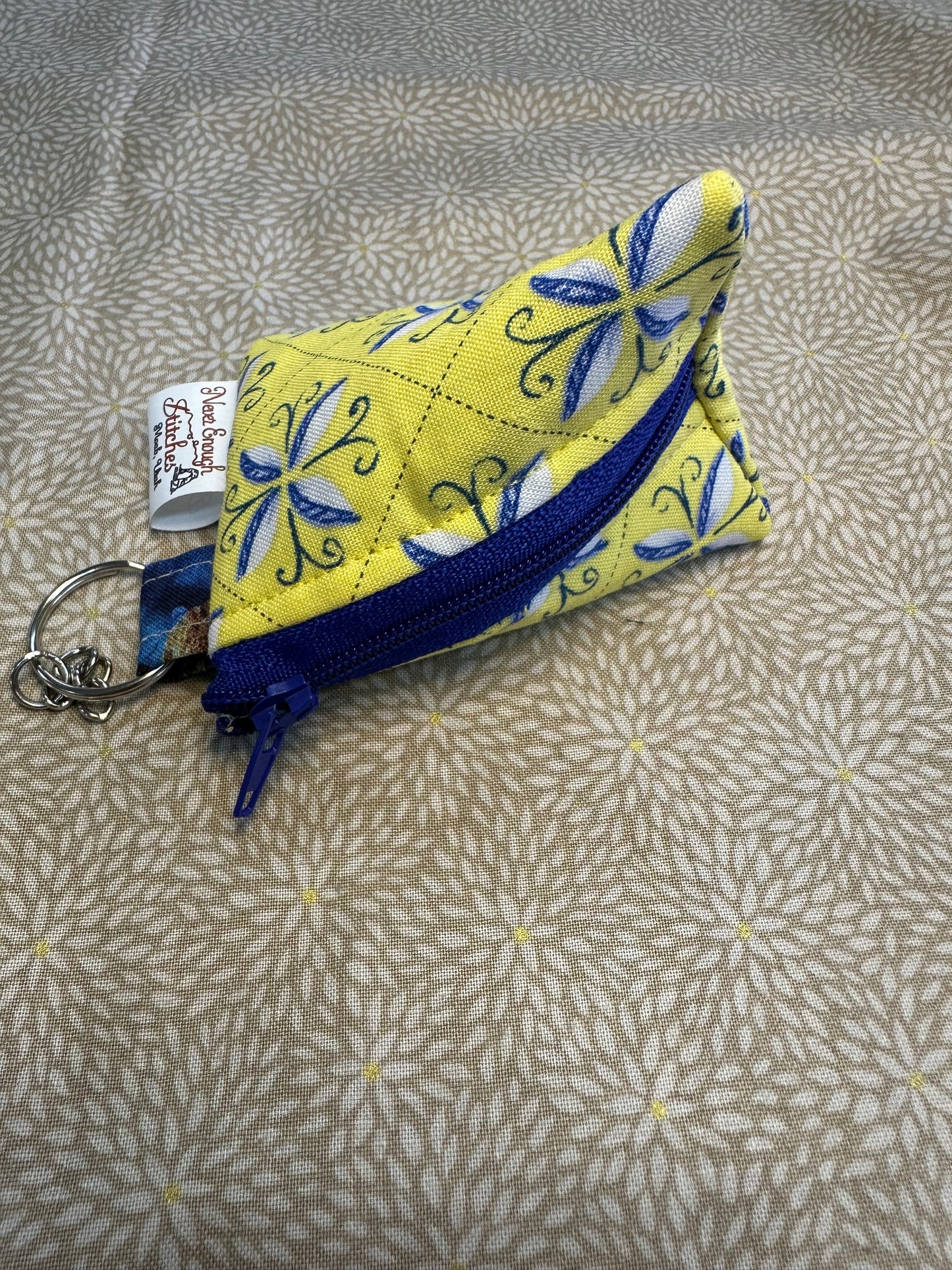 Triangle Zipper Bag TR157