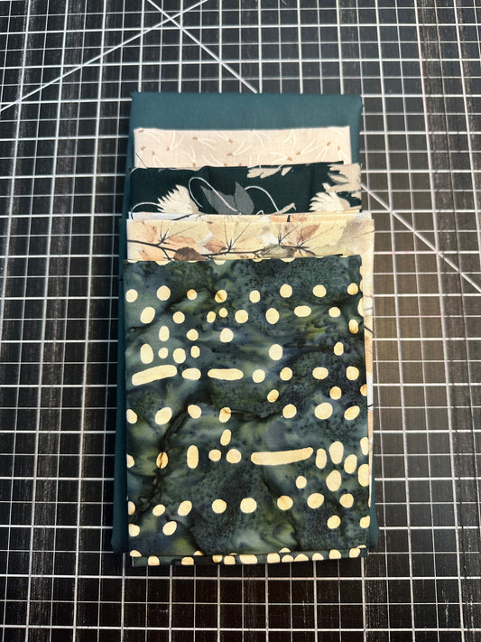 Aztec Table Runner Kit AZ306