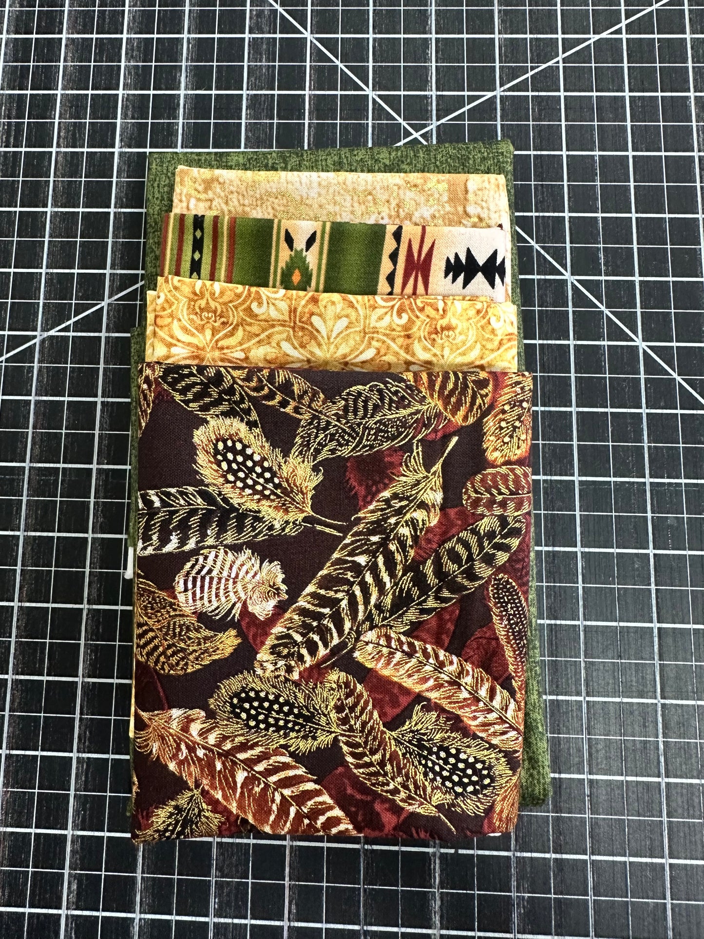Aztec Table Runner Kit AZ311