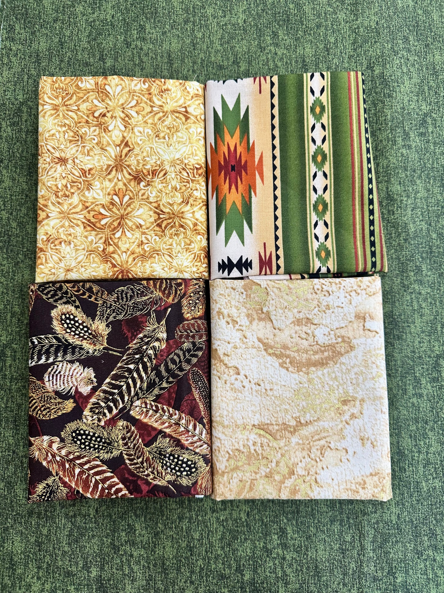 Aztec Table Runner Kit AZ311